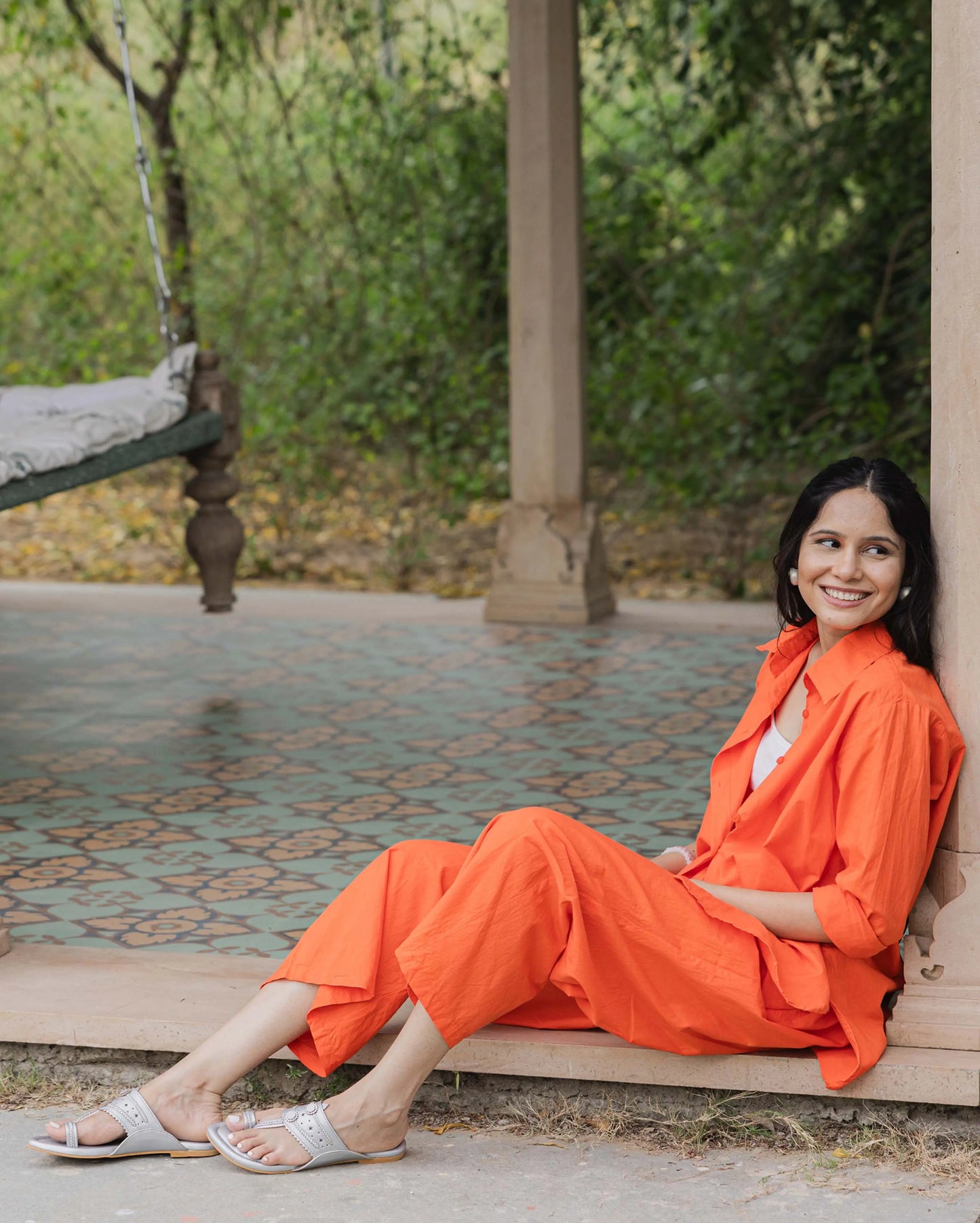 Silver Solid Kolha Flats My Store