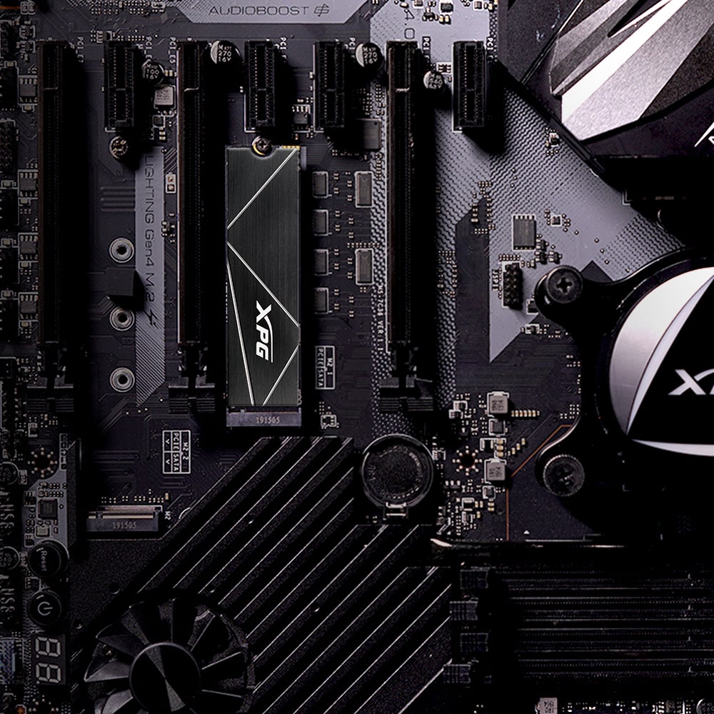 XPG GAMMIX S70 Blade M.2 NVME 2TB PCIe Gen4 Internal Solid-State Drive