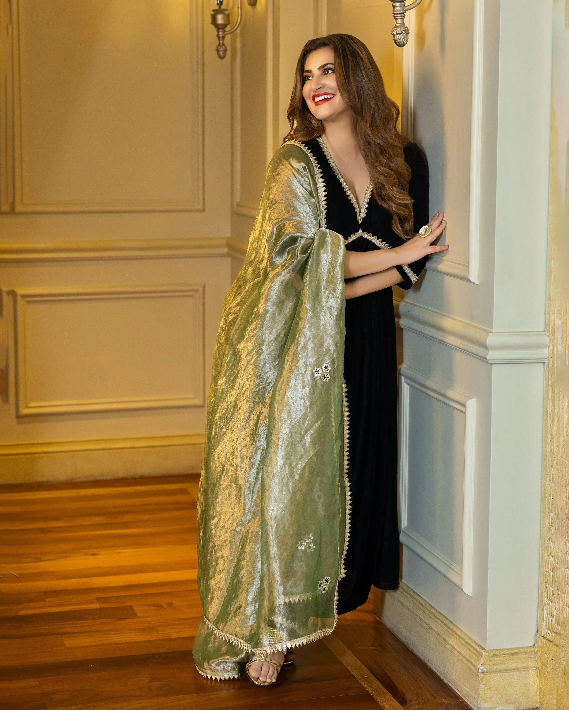 Kalki Black Solid Velvet Suit Set My Store