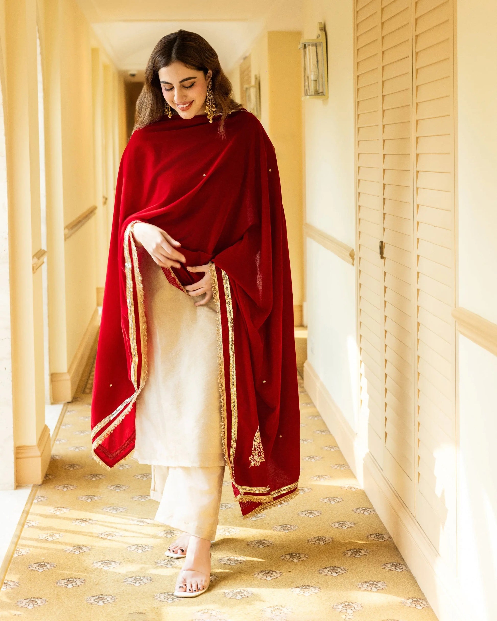 Dastar Red Solid Velvet Shawl My Store