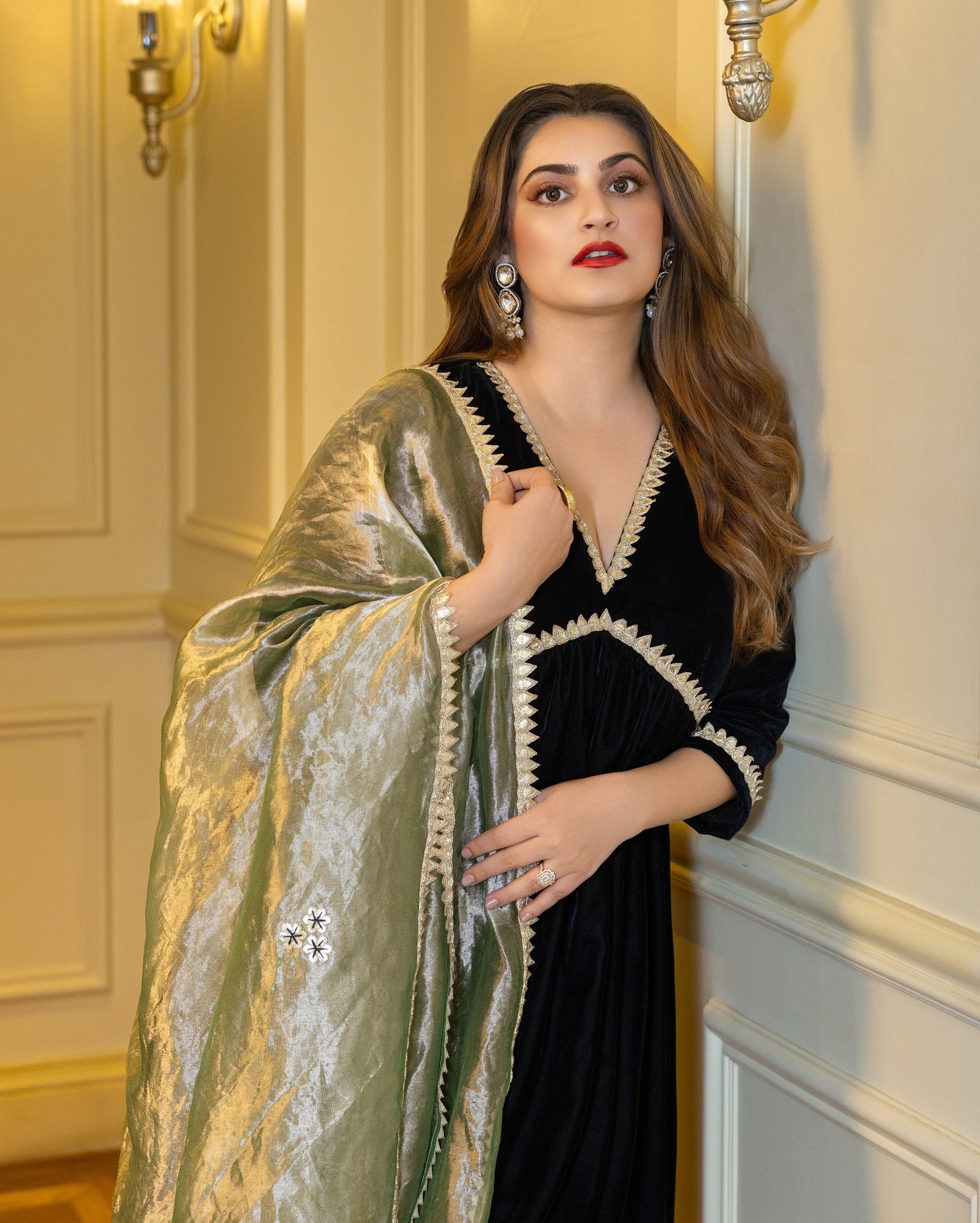 Kalki Black Solid Velvet Suit Set My Store