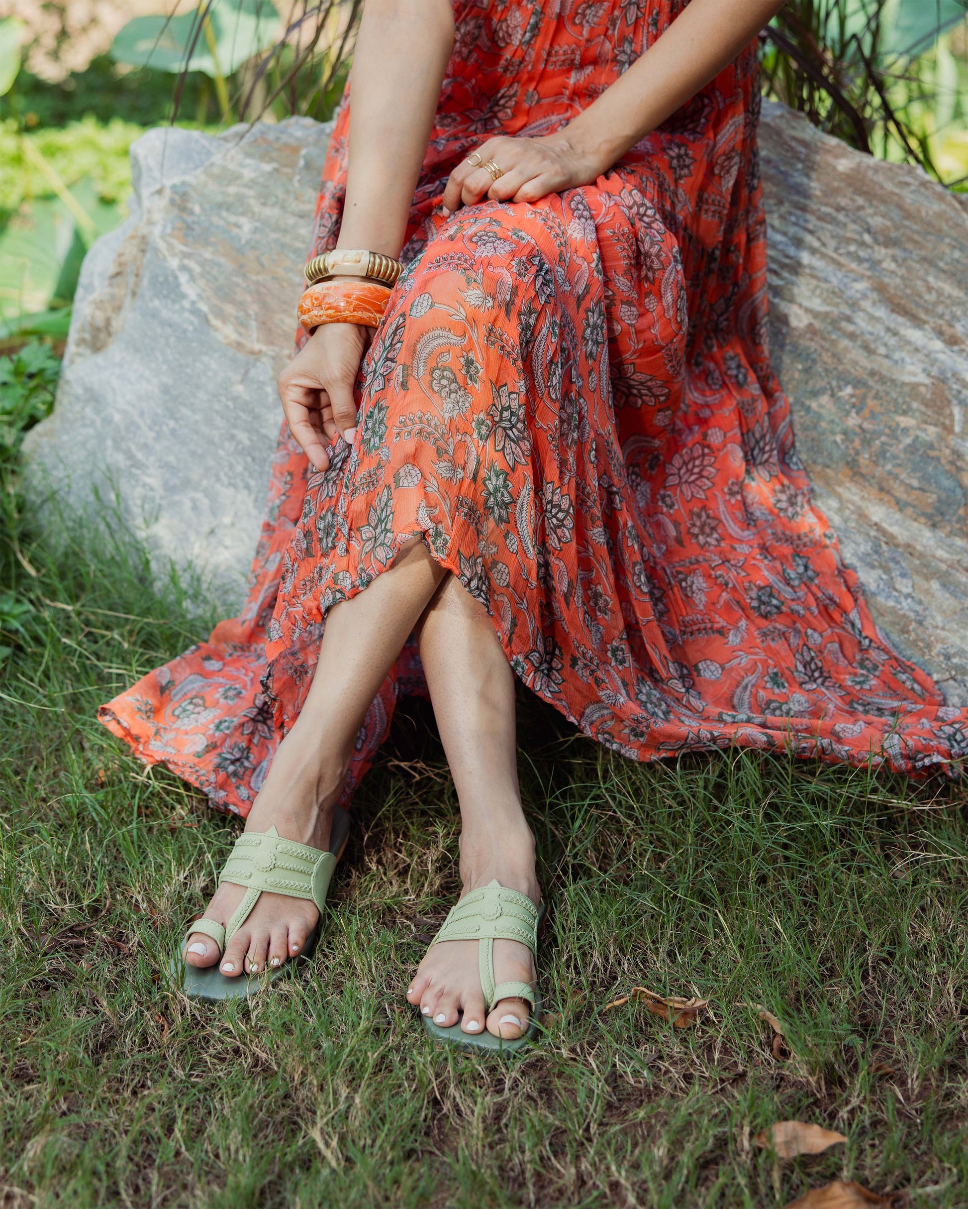 Pale Leaf Kolha Flats My Store