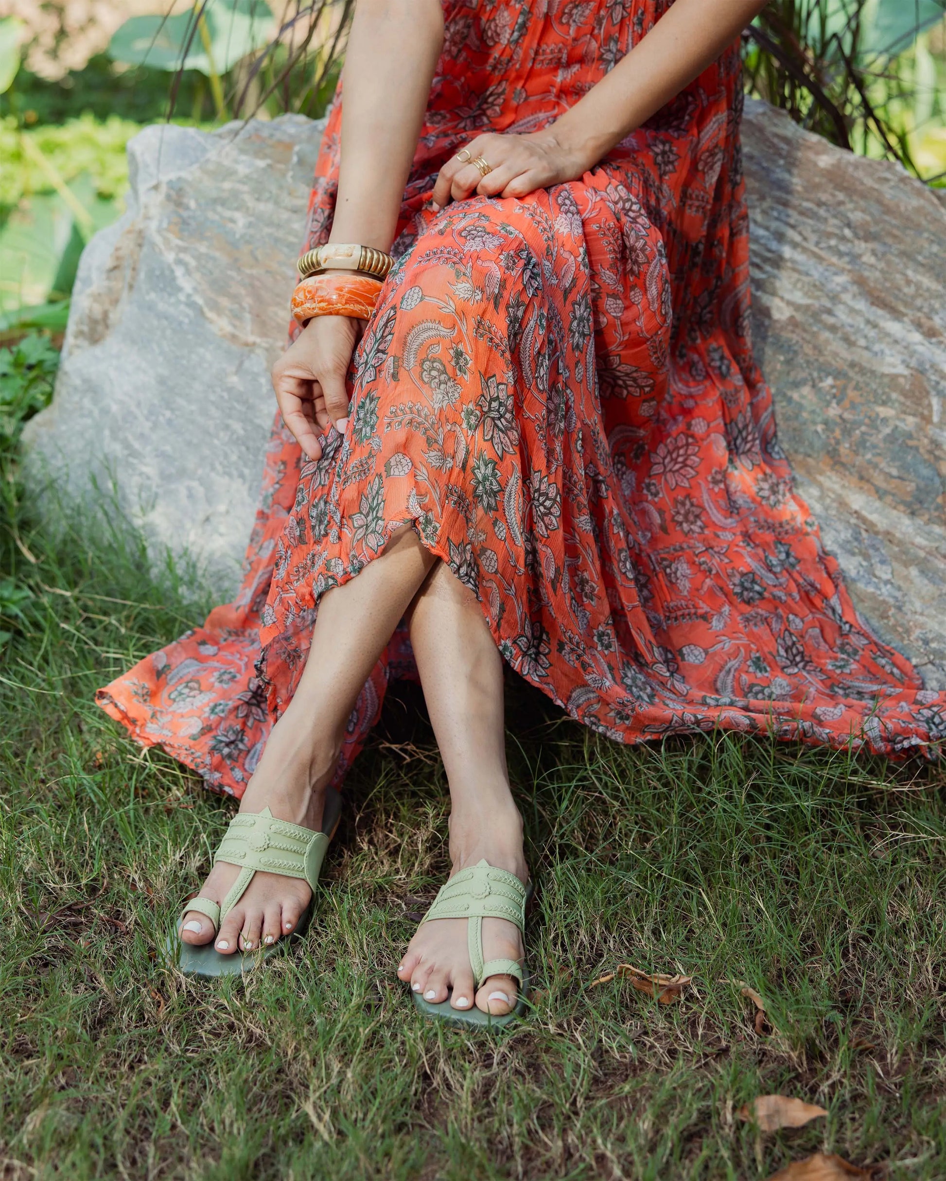 Pale Leaf Kolha Flats My Store