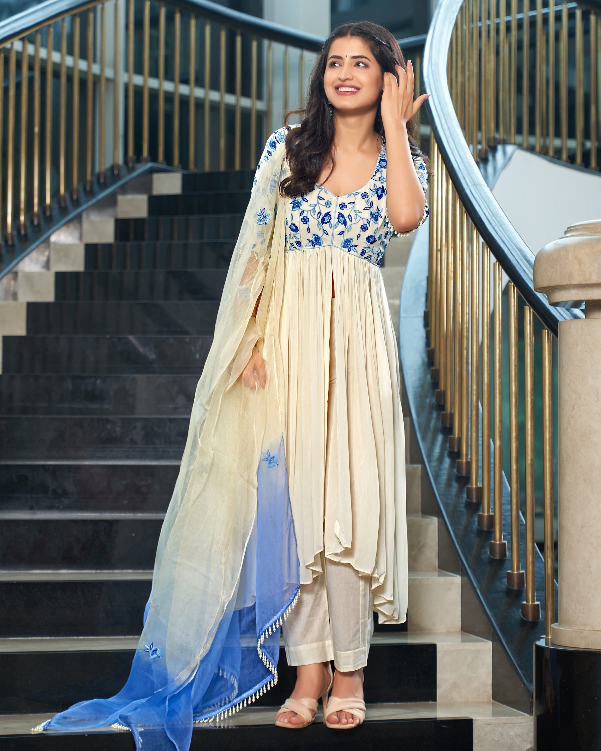 Rivaayat Off White Embroidered Georgette Suit Set Quick Cart