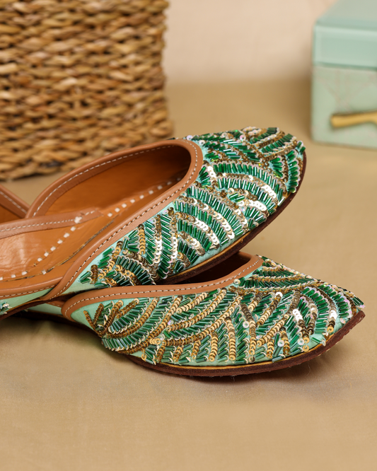 Old Green Handcrafted Jutti Quick Cart