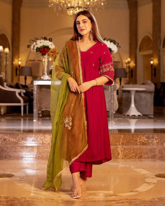 Mazrat Pink Embroidered Velvet Suit Set My Store