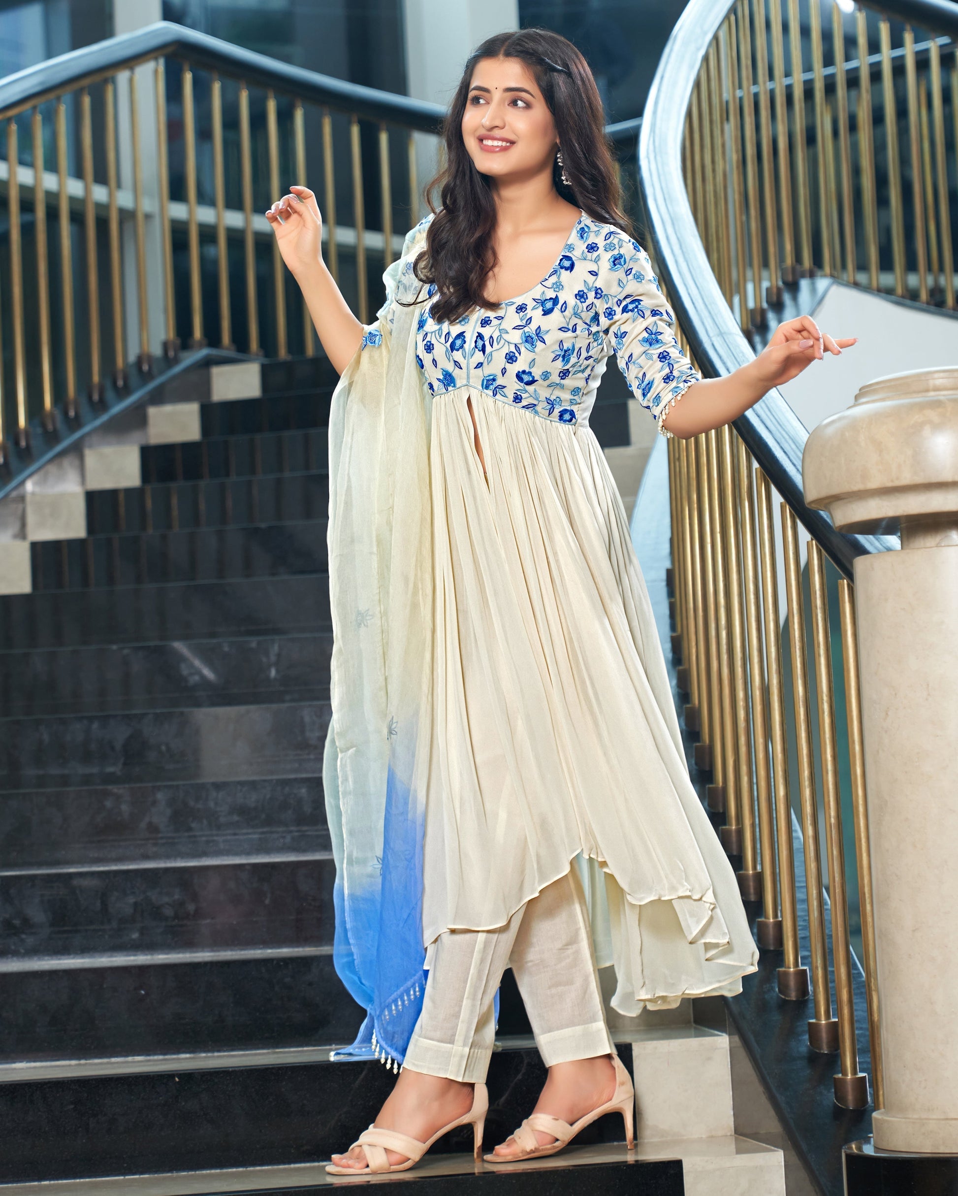 Rivaayat Off White Embroidered Georgette Suit Set Quick Cart