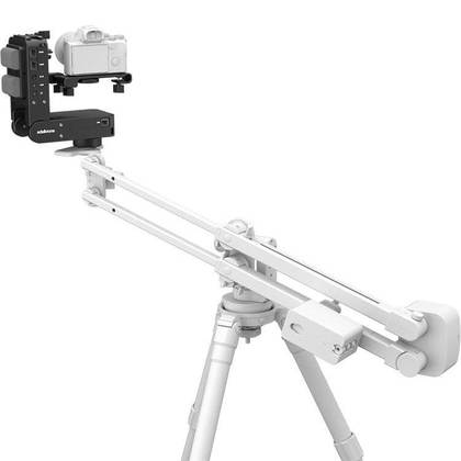 Edelkrone Headplus  EDL-HMM       Motorized Pan & Tilt Head with optional Focus Add-on. Includes smart object tracking with auto focusing + wireless connectivity with edelkrone motorized Sliders and Dollies.