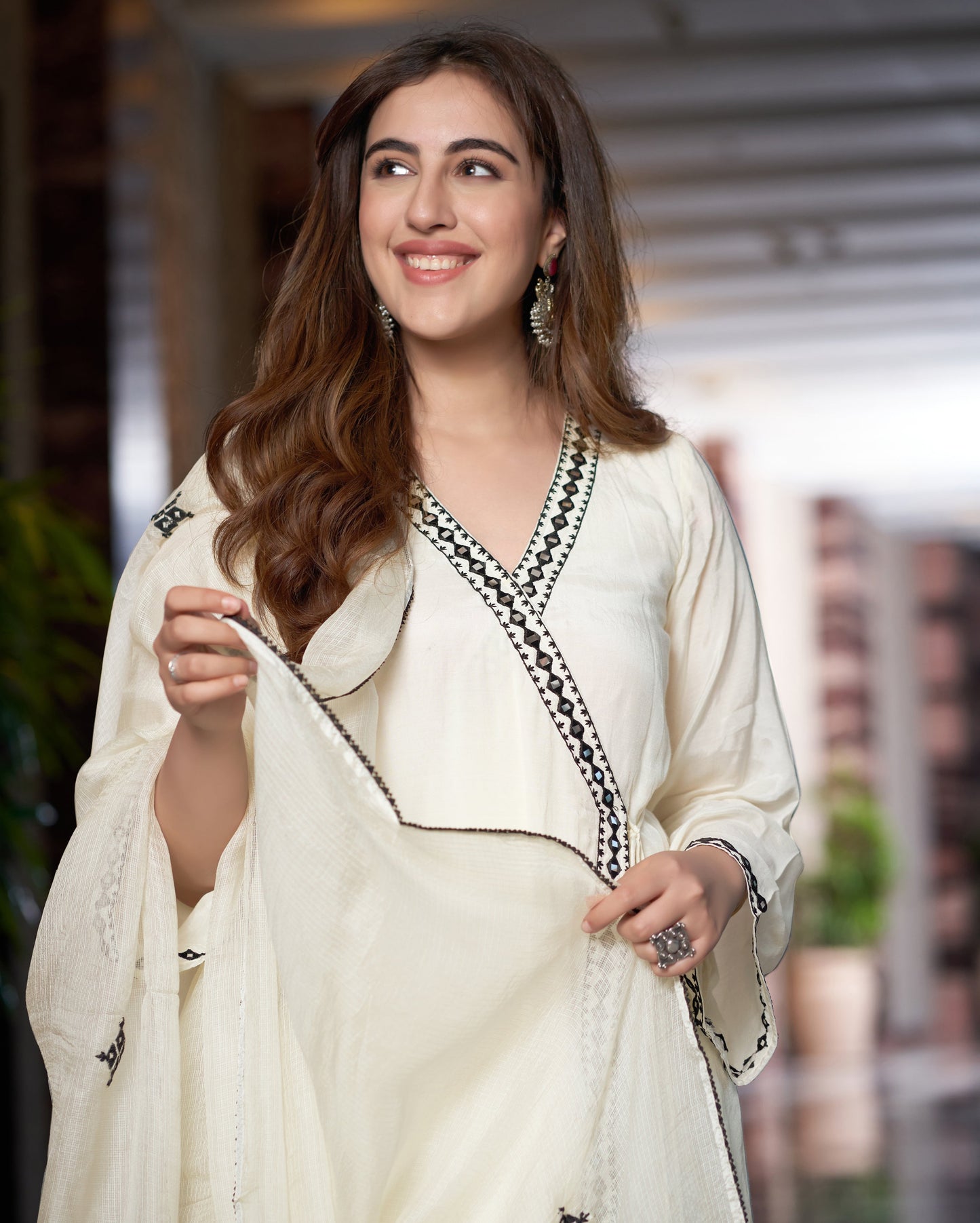 Manjari Off White Embroidered Muslin Silk Suit Set Quick Cart