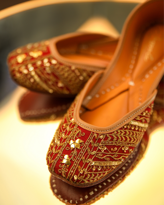 Gleaming Handcrafted Jutti My Store