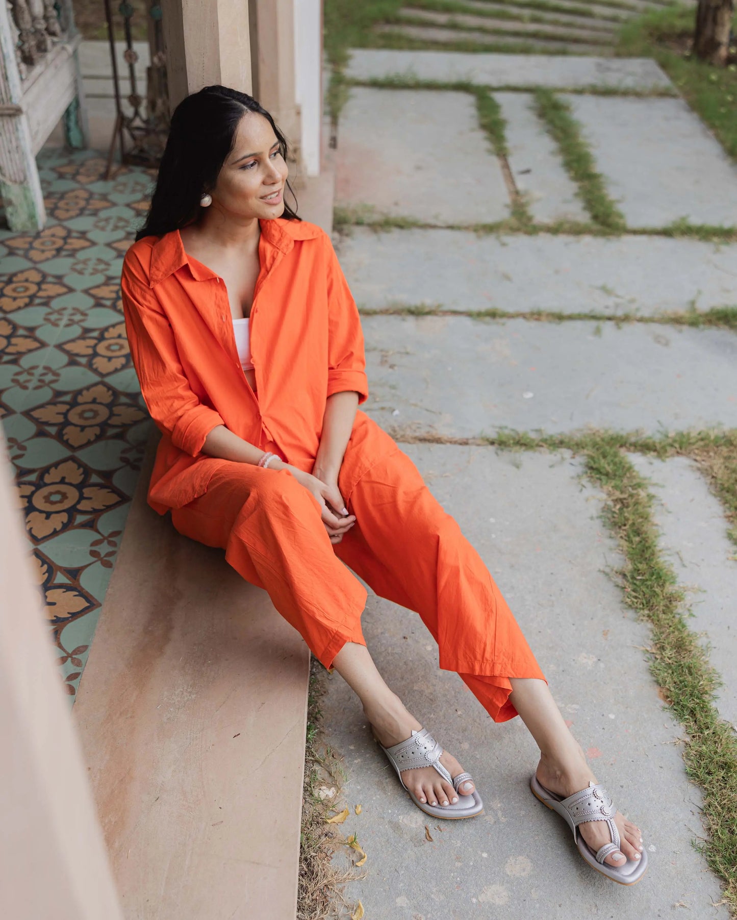 Silver Solid Kolha Flats My Store