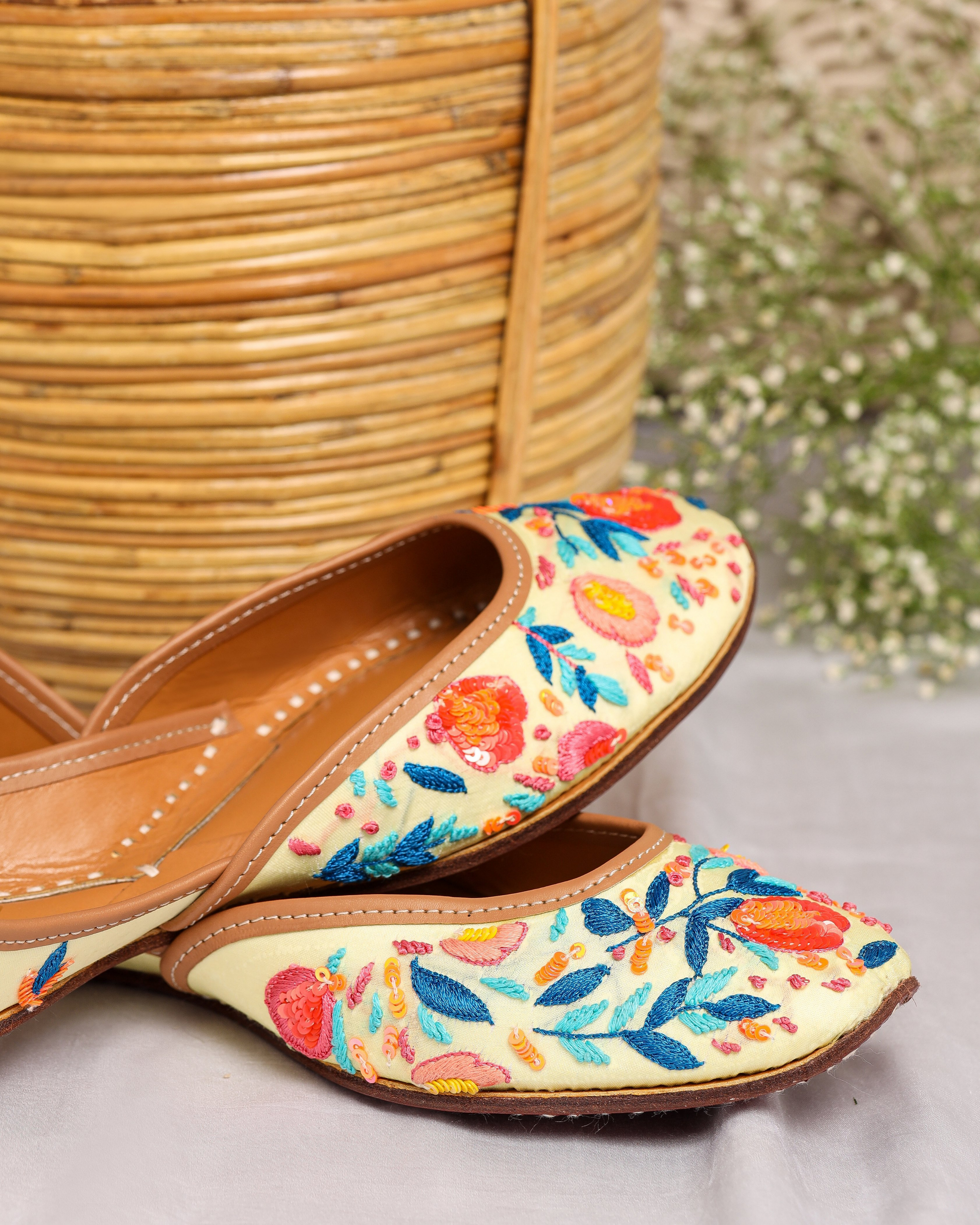 Dragon Fly Handcrafted Jutti Quick Cart