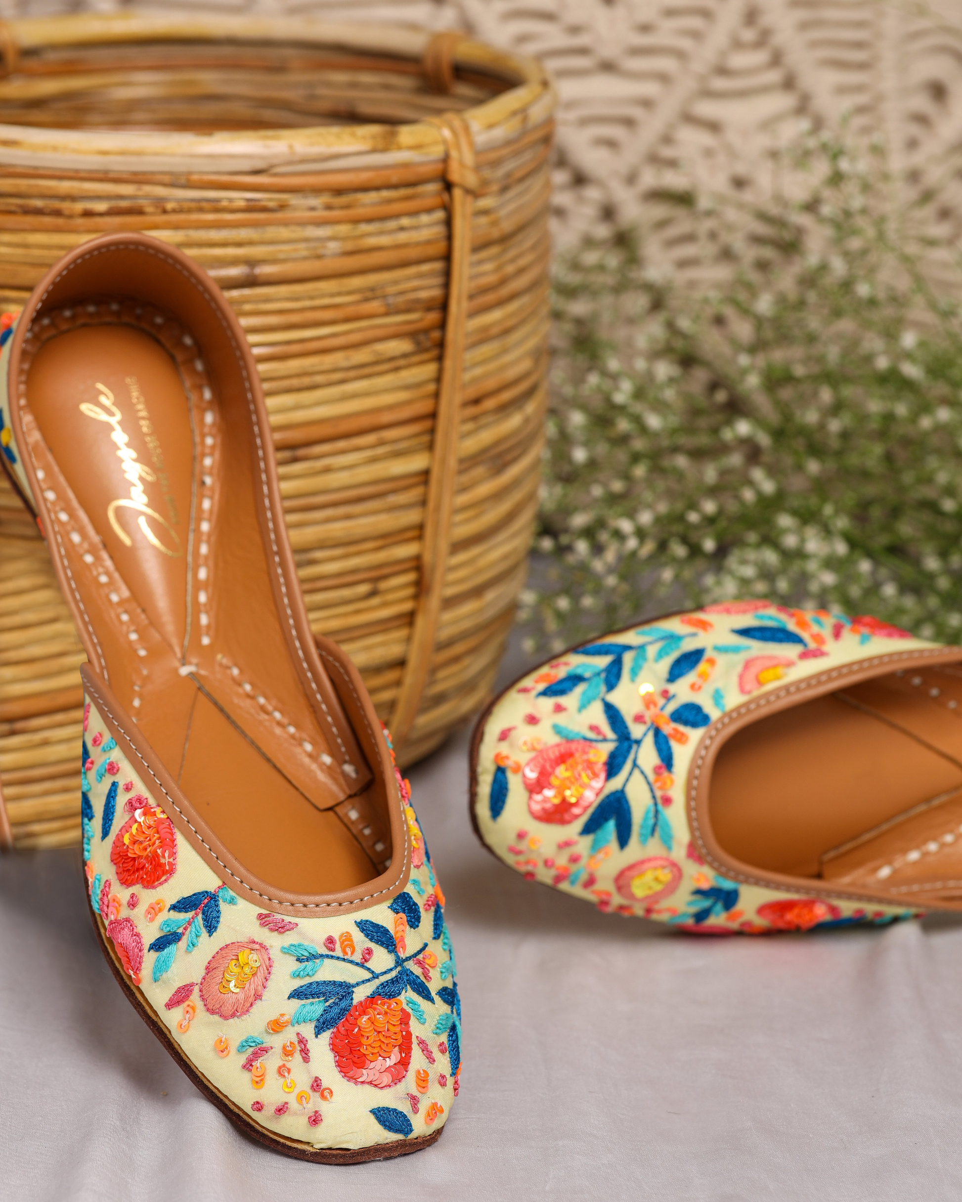 Dragon Fly Handcrafted Jutti Quick Cart