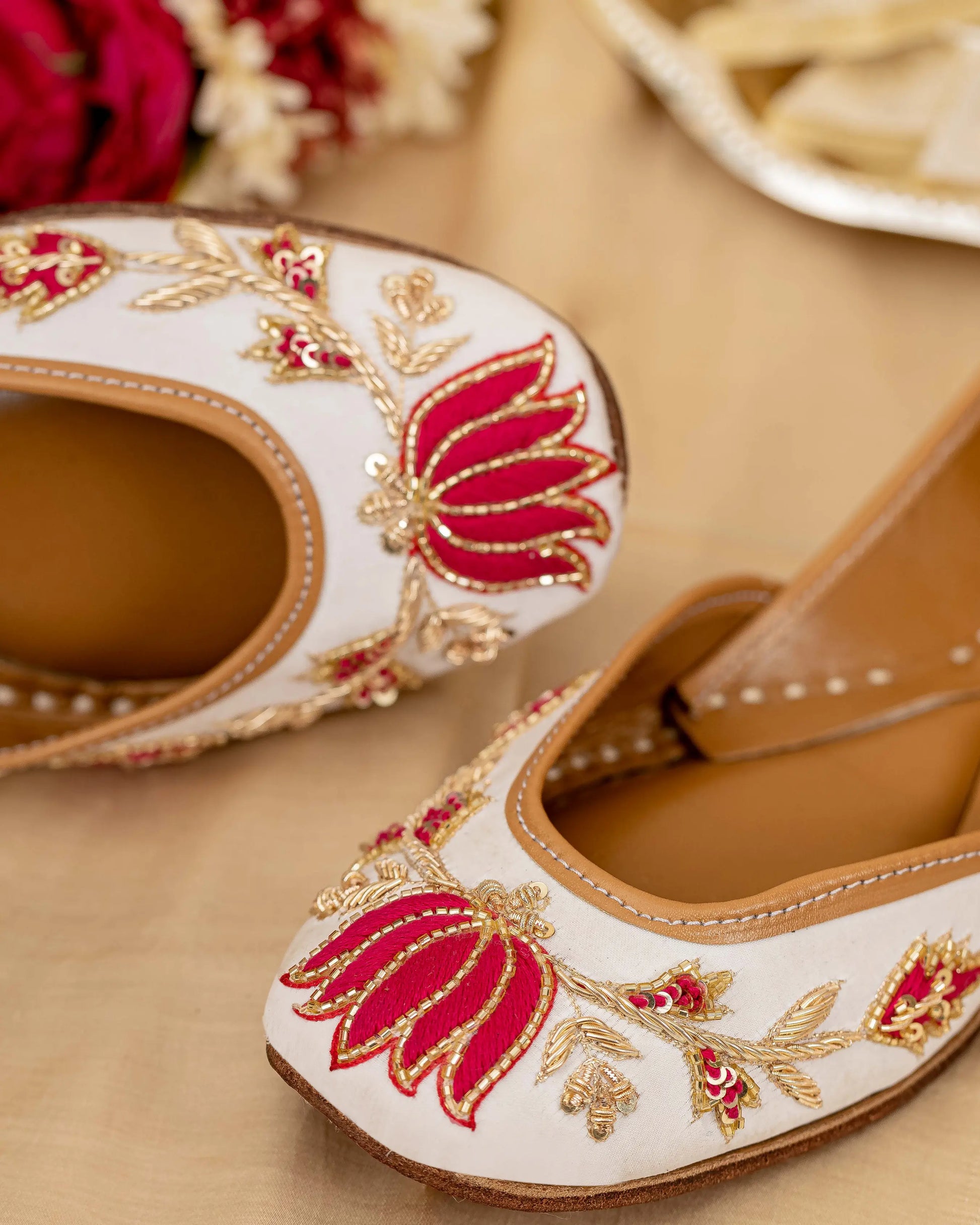 CAVA LOTUS HANDCRAFTED JUTTI My Store