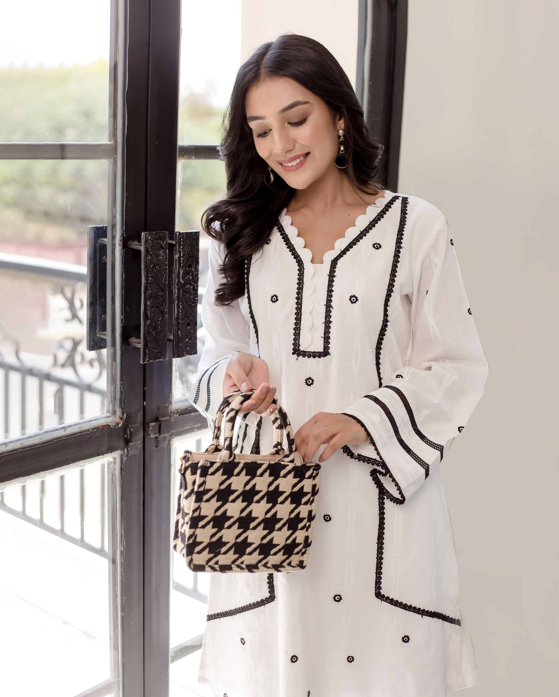 Daisy White Solid Cotton Coord Set Quick Cart