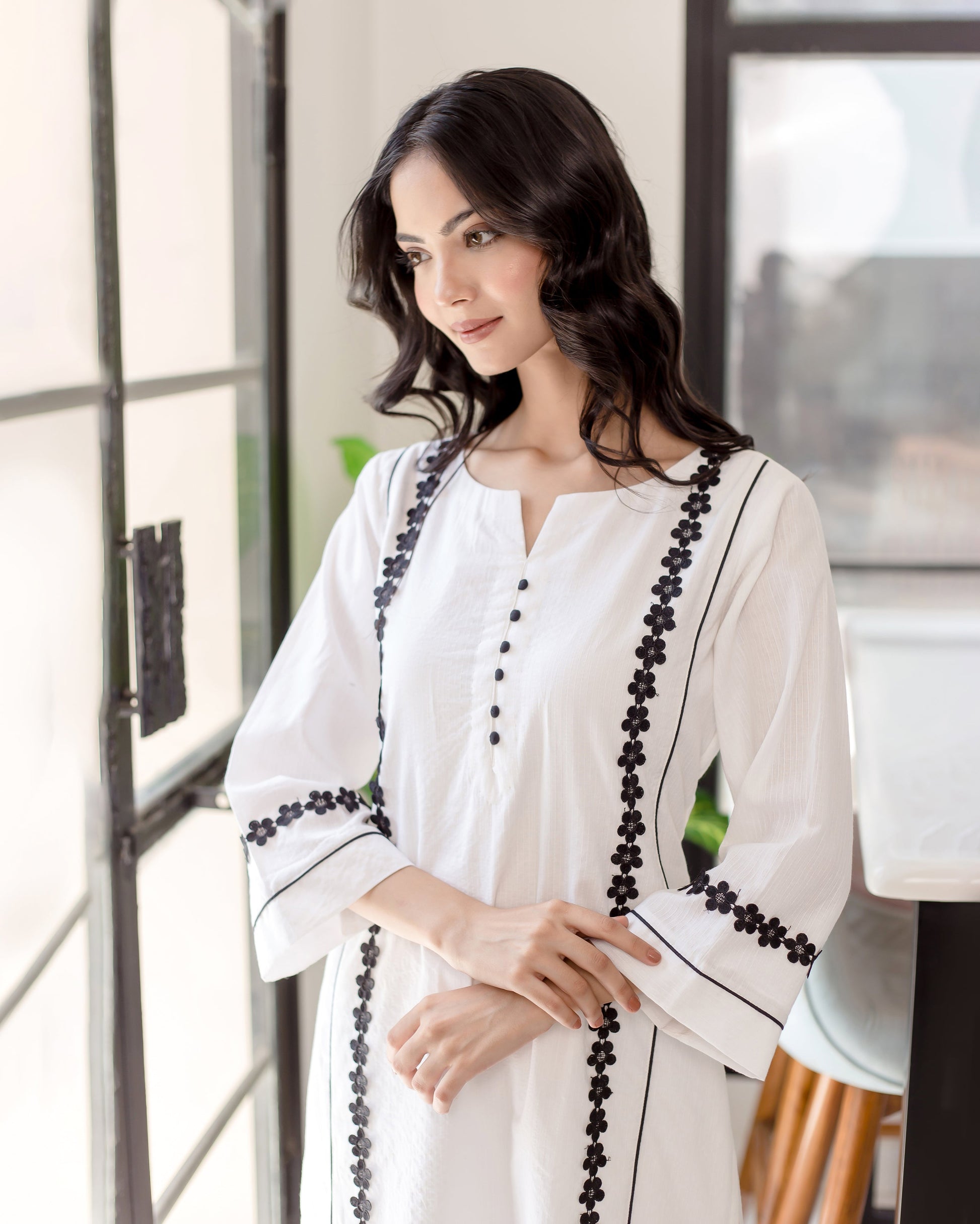 Calla White Solid Cotton Coord Set Quick Cart