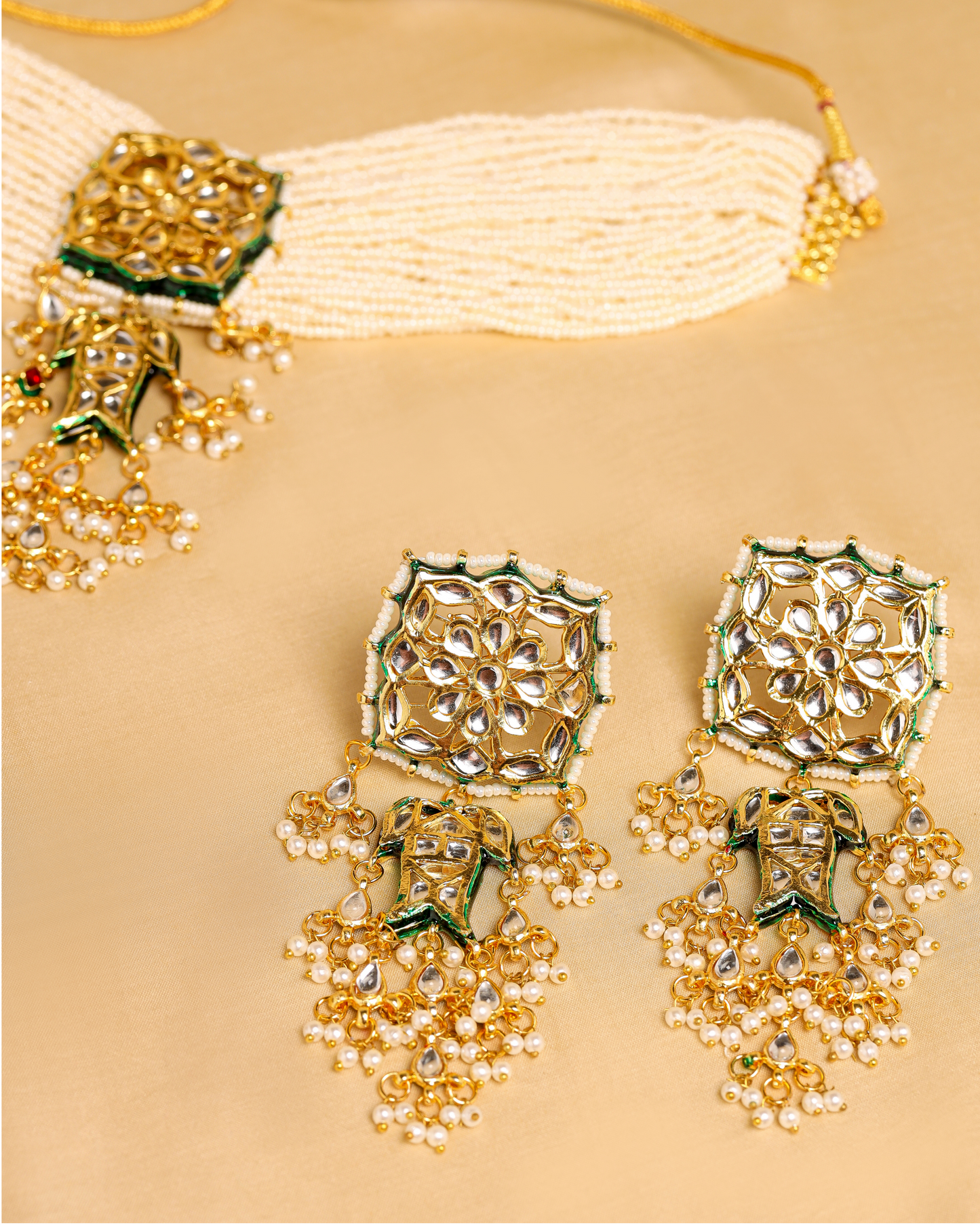 Lucent White Handcrafted Necklace Quick Cart